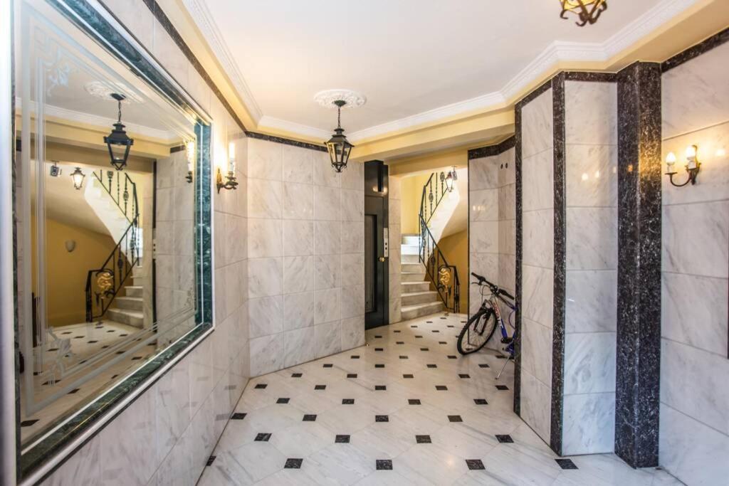 2 Floor In Kalamaria,thessaloniki. Apartment