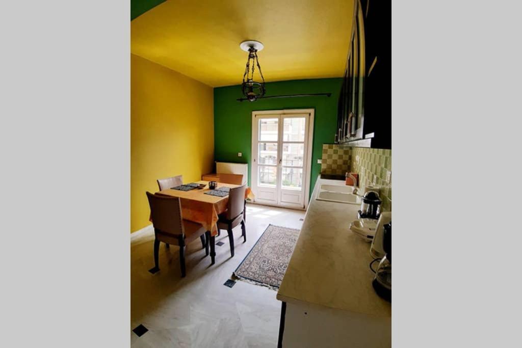 2 Floor In Kalamaria,thessaloniki. Apartment *